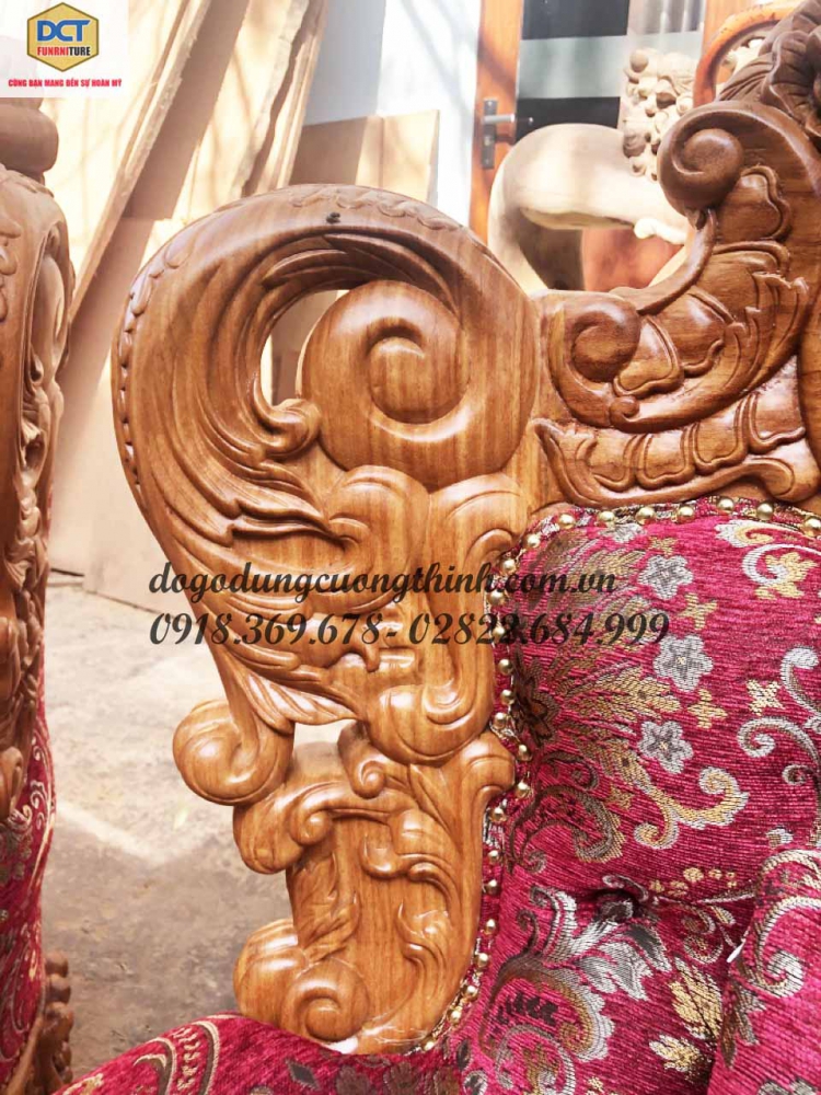bàn ghế sofa hoàng gia